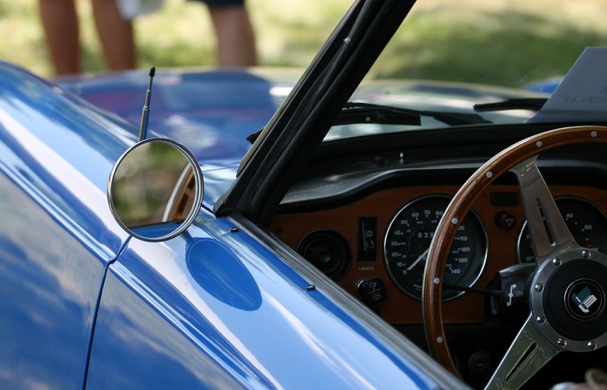 car-dashboard-of